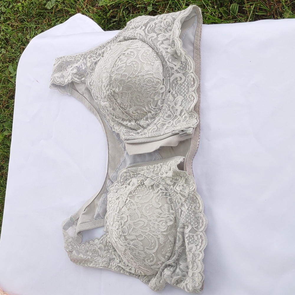 Bra - Picture 4 of 4